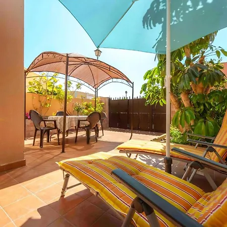 Gepflegtes In Teneriffas Sonnigem Sueden